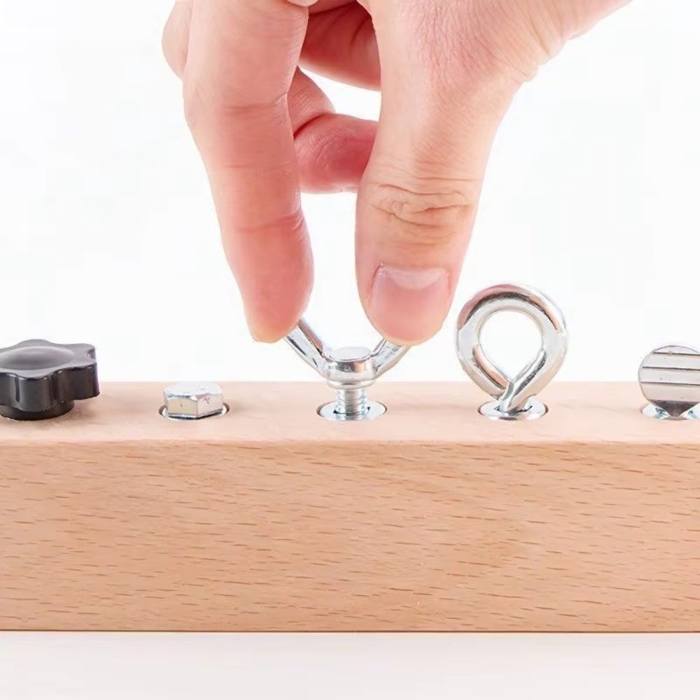 Montessori Wooden Busy Board Toddler - 新しいポータブルモンテッソーリスクリューDIYメタルパーツ ビジーボードアクティビティ スムーズエッジ 幼児用ナットスクリューパズル 早期教育